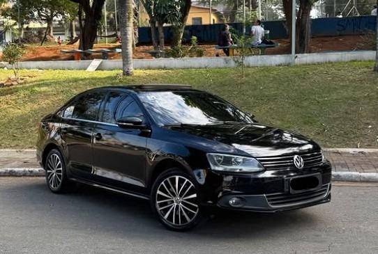VOLKSWAGEN JETTA 2.0 TSI HIGHLINE 200CV GASOLINA 4P TIPTRONIC VOLKSWAGEN JETTA 2.0 TSI HIGHLINE 200CV GASOLINA 4P TIPTRONIC